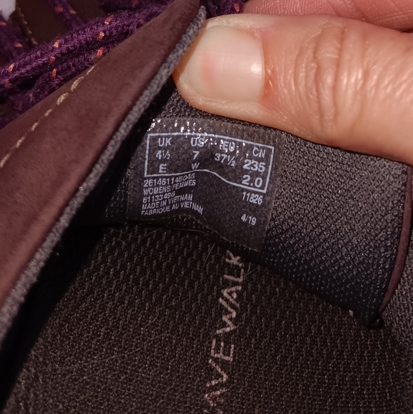 Clarks~Wavewalk Waterproof Leather Plum Walking Shoes Sneakers - Picture 7 of 15